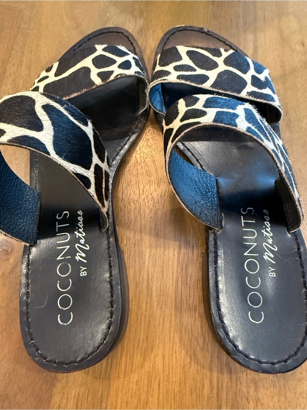 Coconuts slides - Picture 2 of 4